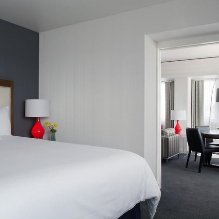 穆拉诺酒店 塔科马 外观 照片 A suite at the Hotel Commonwealth