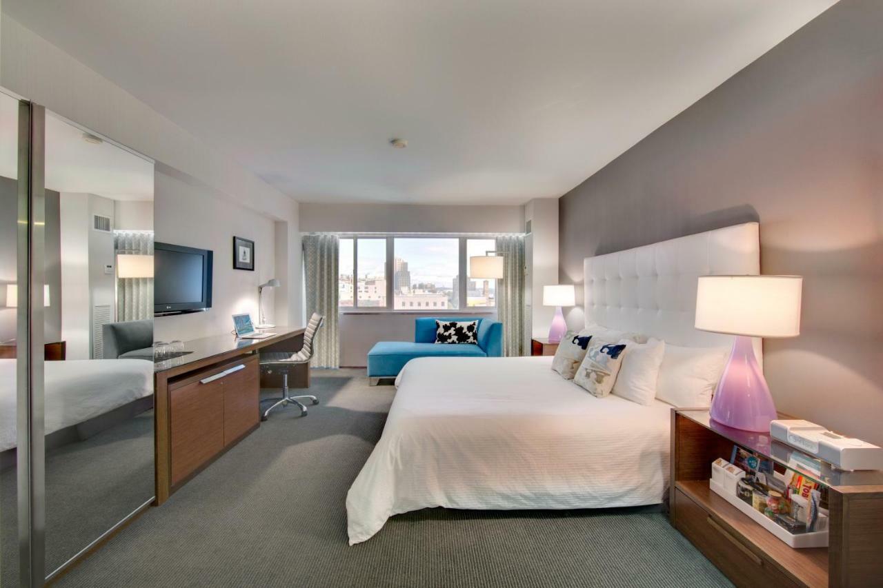 穆拉诺酒店 塔科马 外观 照片 A room at the Hotel Commonwealth